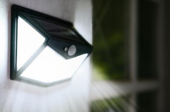 sensor-de-movimiento-y-luces-led-antiokupas