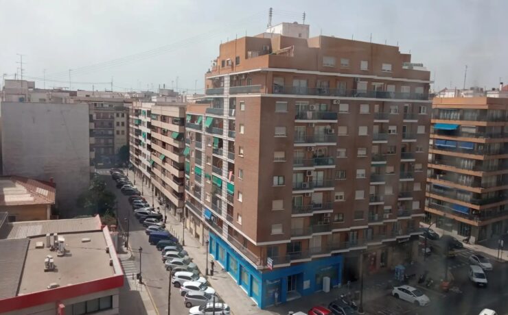 Cómo afecta la ocupación ilegal al mercado inmobiliario en España - Serviokupas ocupación ilegal mercado inmobiliario