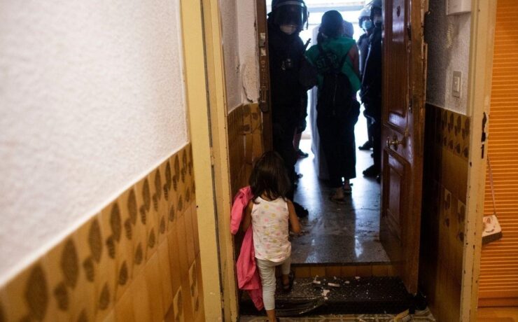 Estrategias legales para desalojar okupas con menores - Serviokupas desalojo de okupas con menores