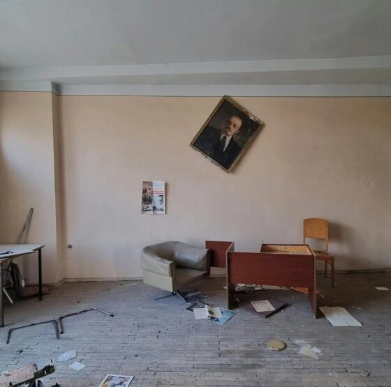 vivienda dañada por okupas